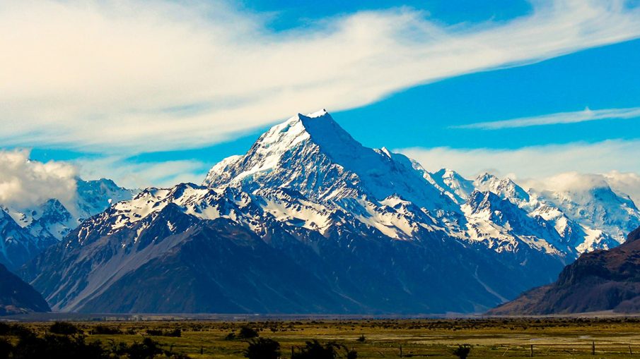 Aoraki / Mount Cook: the highest mountain in New Zealand